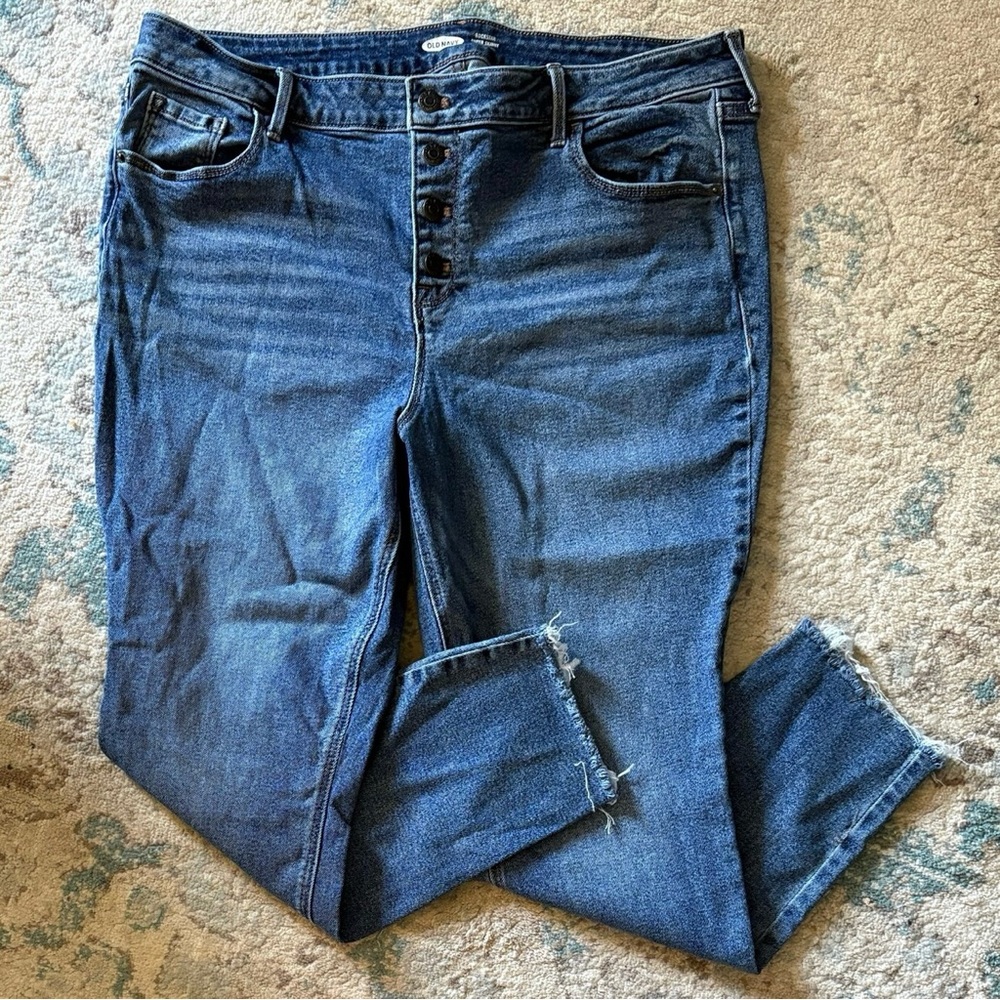 Old Navy Rockstar Super Skinny Women’s Size 18 Ankle Mid Rise Denim Jeans